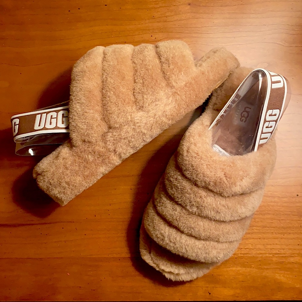 IGG fluff yeah slide - size 6 in natural lamb